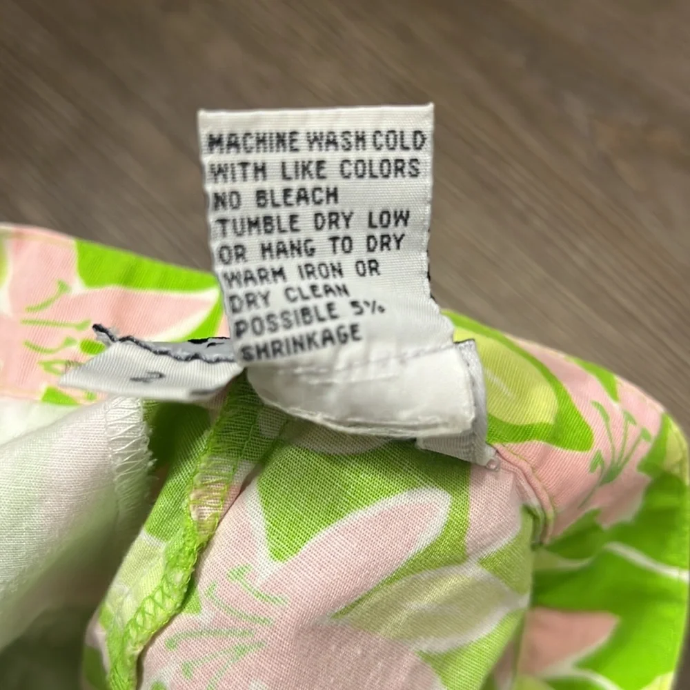 Vintage Lilly Pulitzer Pink & Green Floral Shorts - Picture 10 of 10